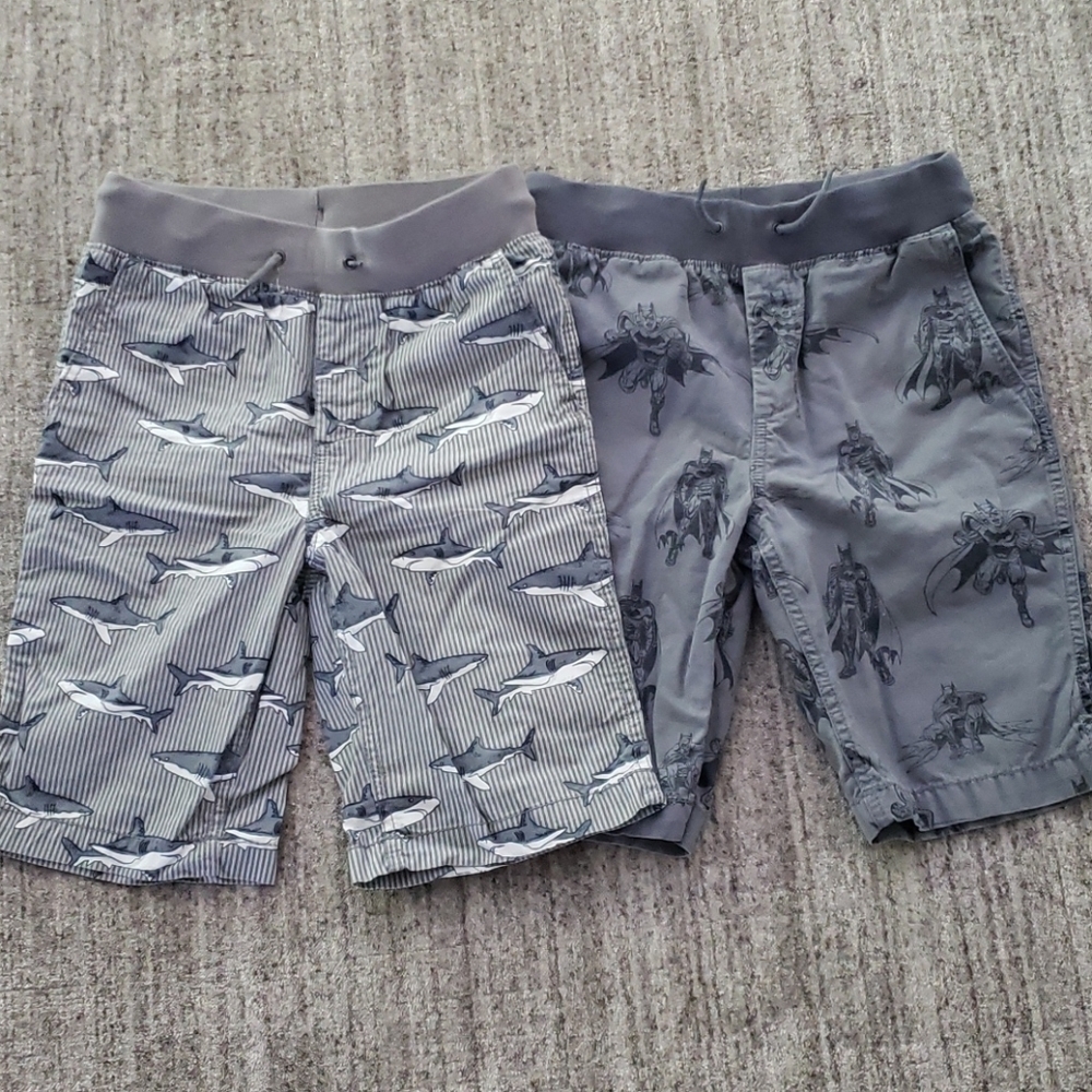 Gap Graphic Shorts